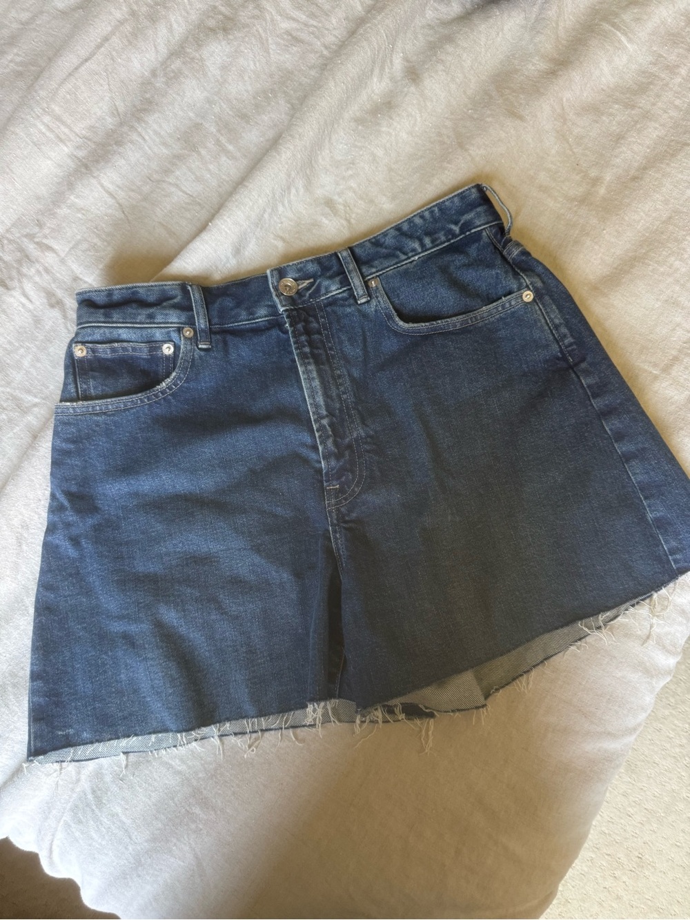 Everlane the long denim short in indigo